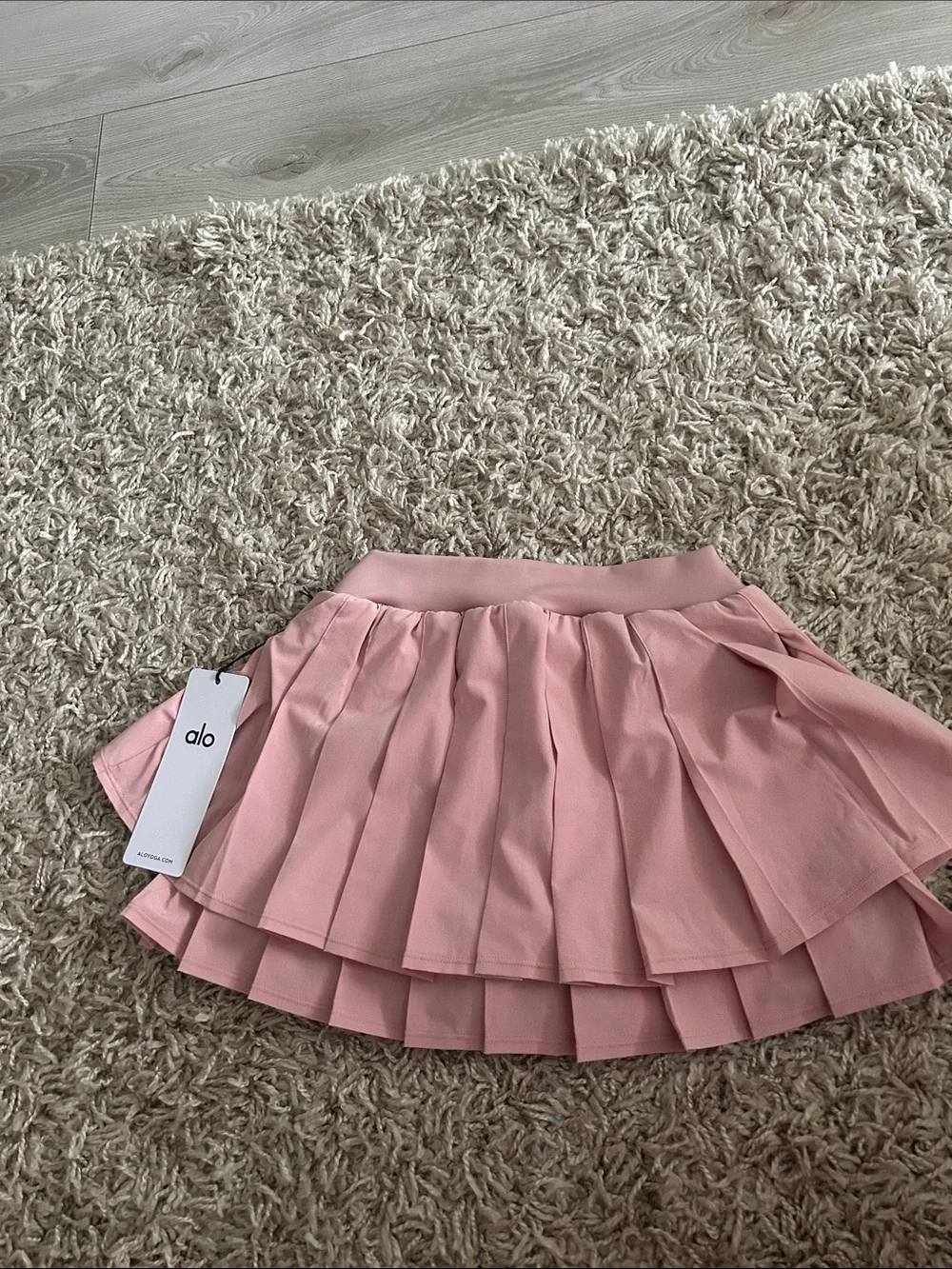 ALO Yoga Vintage Pink Pleated Skater Skirt Small